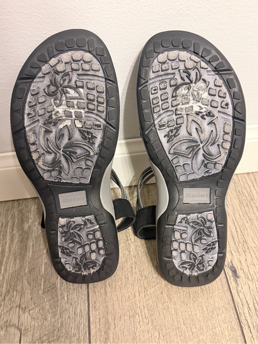 Skechers Women's Black & Gray Strappy Memory Foam Sandals - Picture 10 of 14